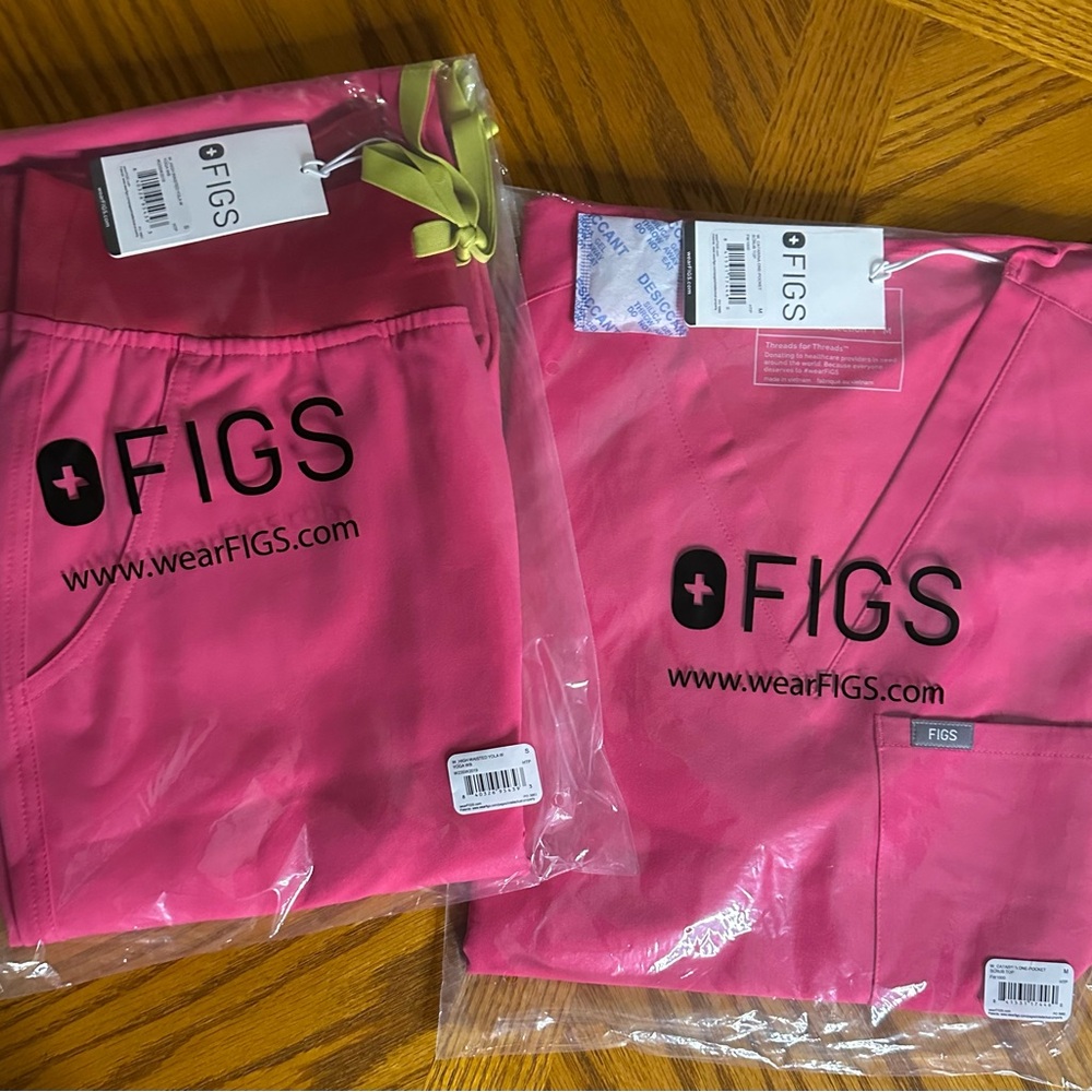 FIGS Catarina/Yola Scrub Set – Shocking Pink – M Top / S Pants – NWT